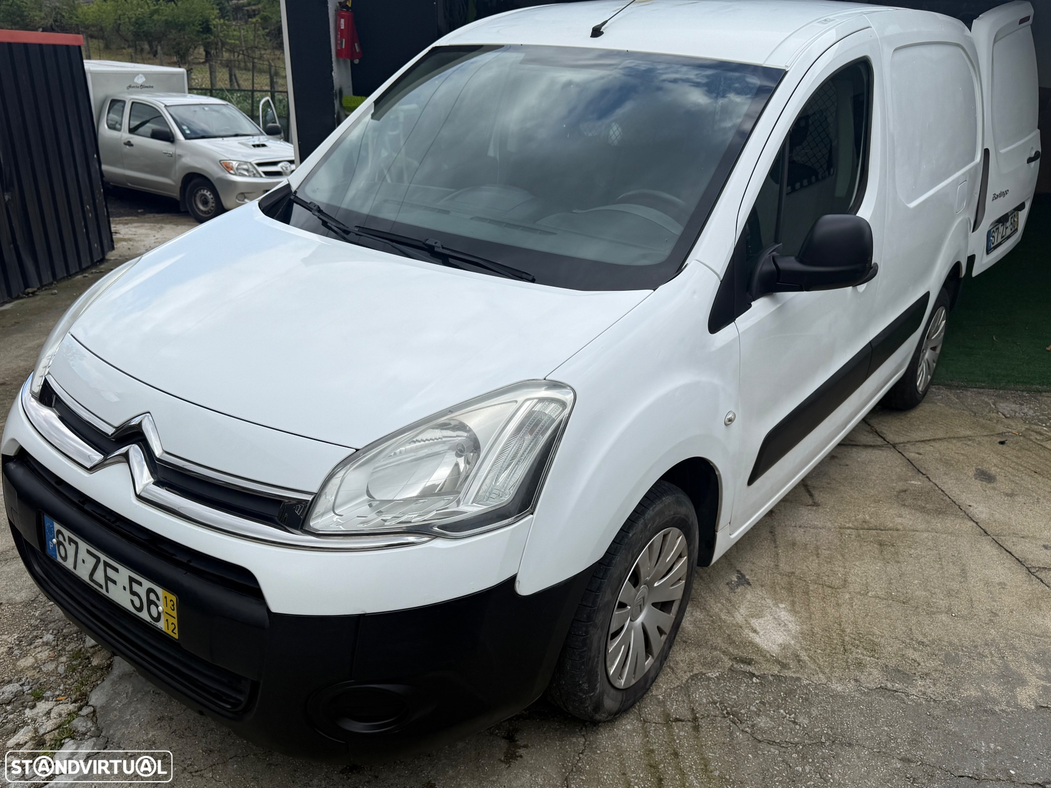 Citroën Berlingo 1.6 HDI 100 CV 3 LUGARES - 16