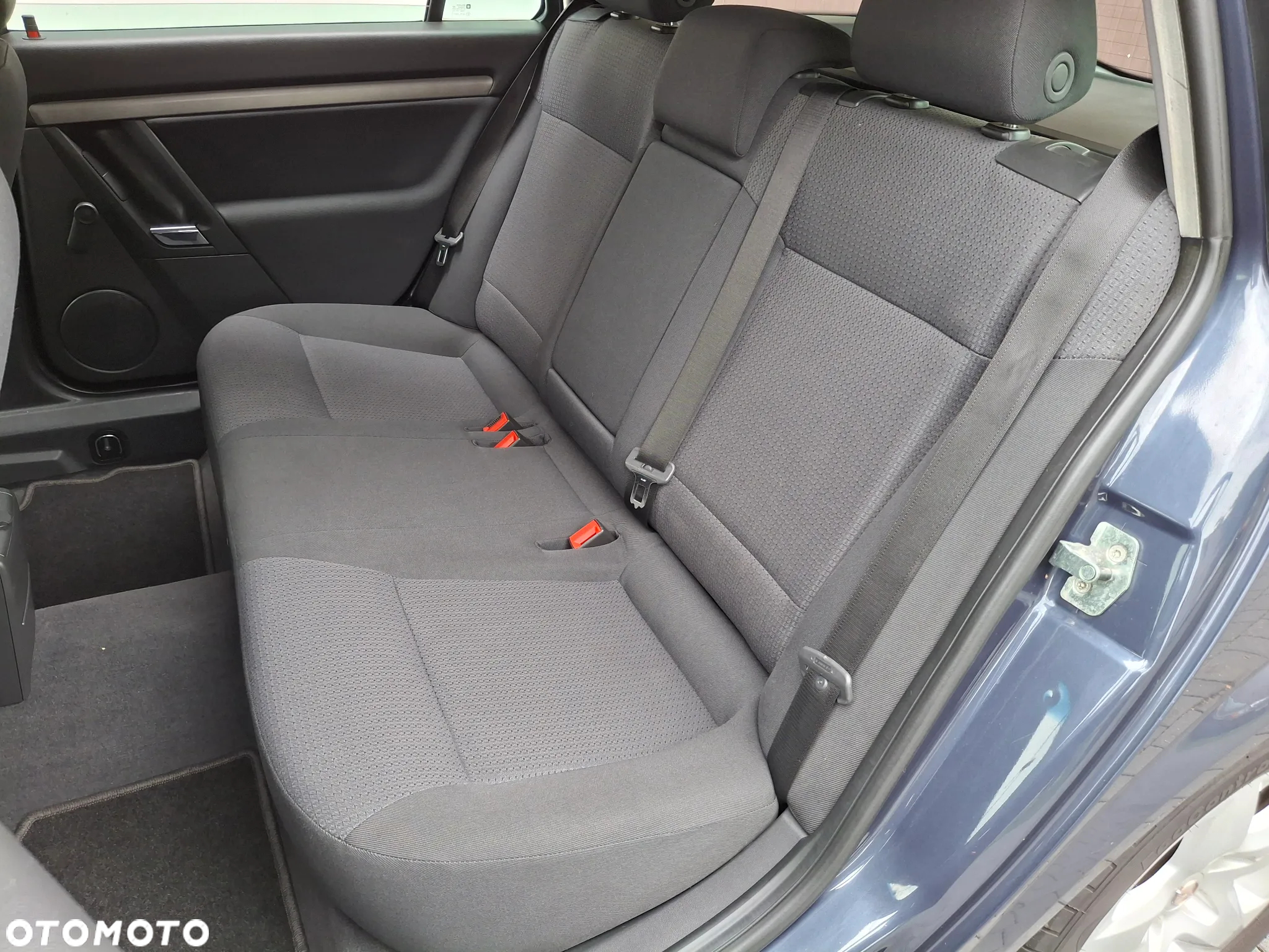 Opel Vectra 1.8 Caravan - 8