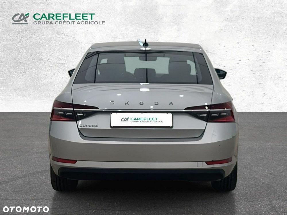 Skoda Superb 2.0 TSI Ambition DSG - 6
