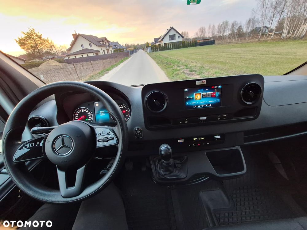 Mercedes-Benz SPRINTER 316 - 18