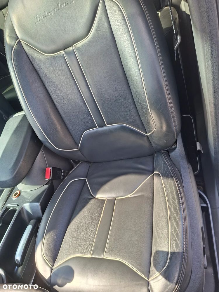 Ford Kuga 2.0 TDCi 4x4 Individual - 11