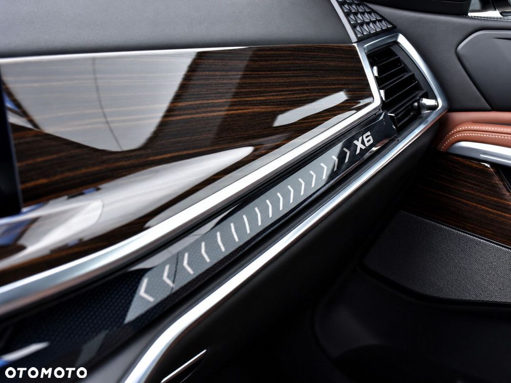 BMW X6 - 28