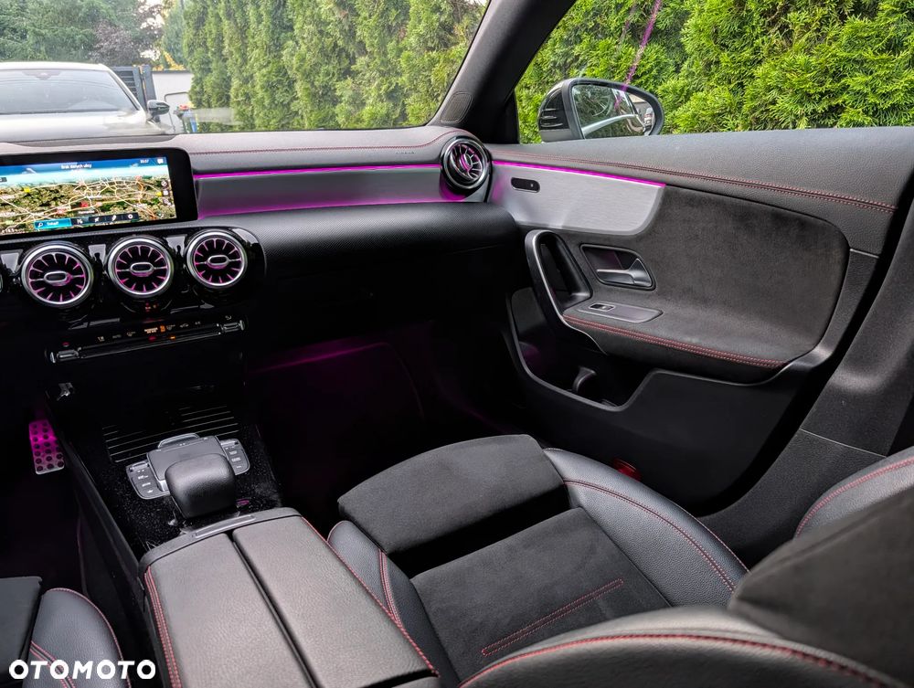 Mercedes-Benz CLA 200 AMG Line 7G-DCT - 23