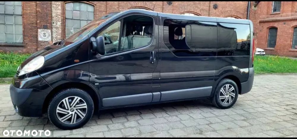 Opel Vivaro - 2