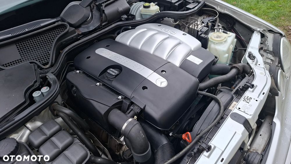 Mercedes-Benz Klasa E 270 CDI Classic - 3