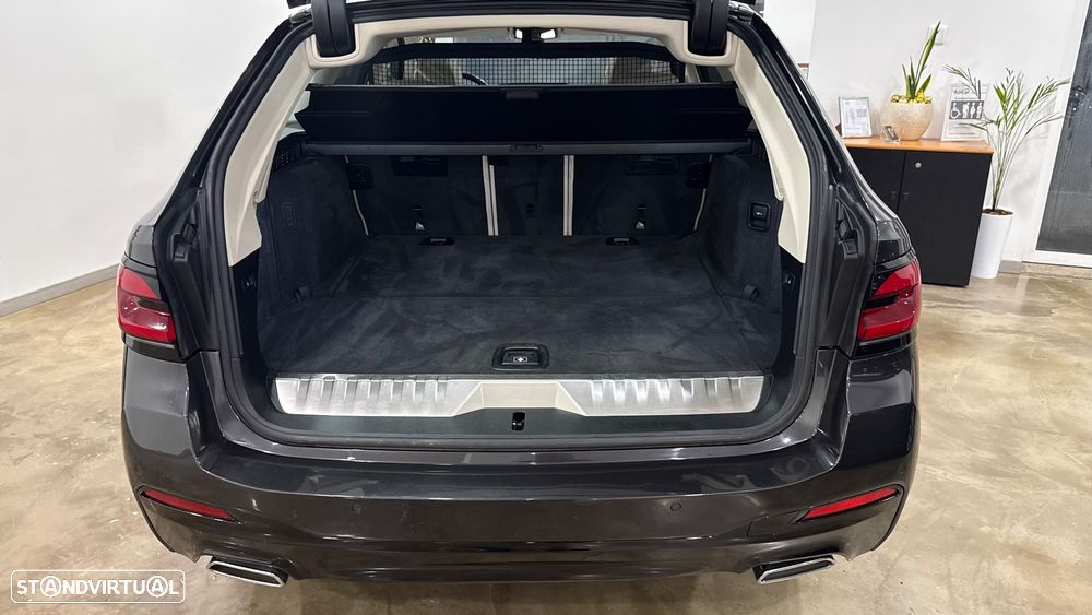 BMW 520 e Touring Aut. Luxury Line - 36