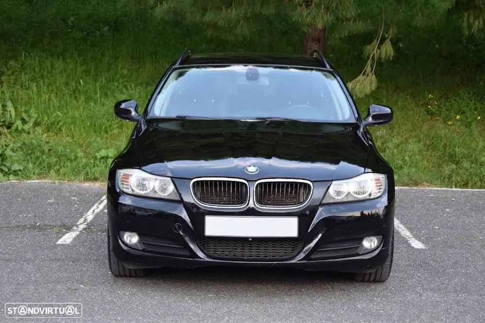 BMW 318 d Navigation Sport - 3