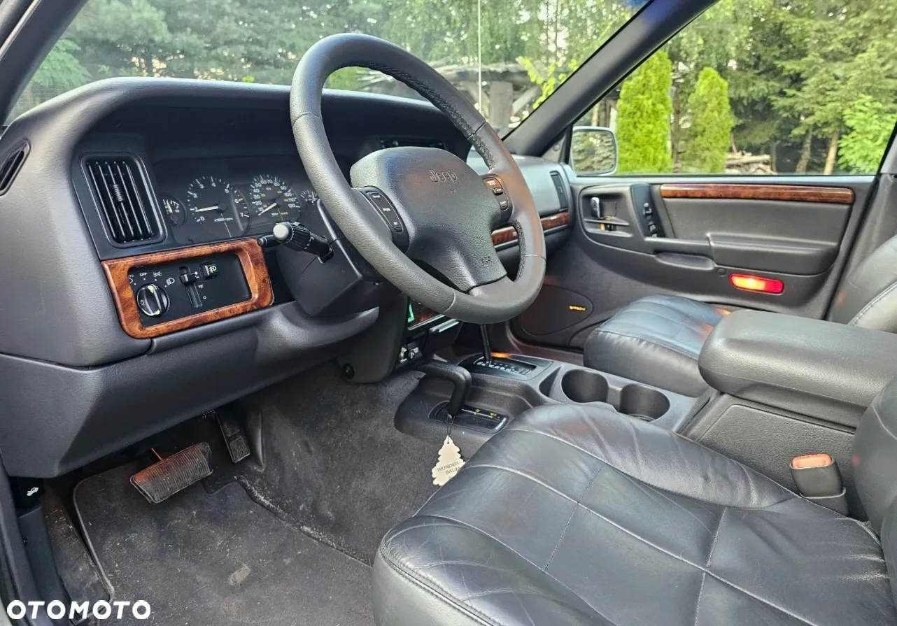 Jeep Grand Cherokee 5.2 Limited - 9