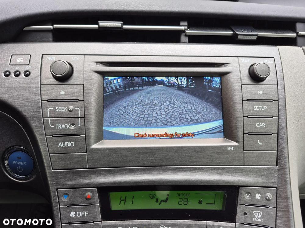 Toyota Prius Hybrid Executive - 22