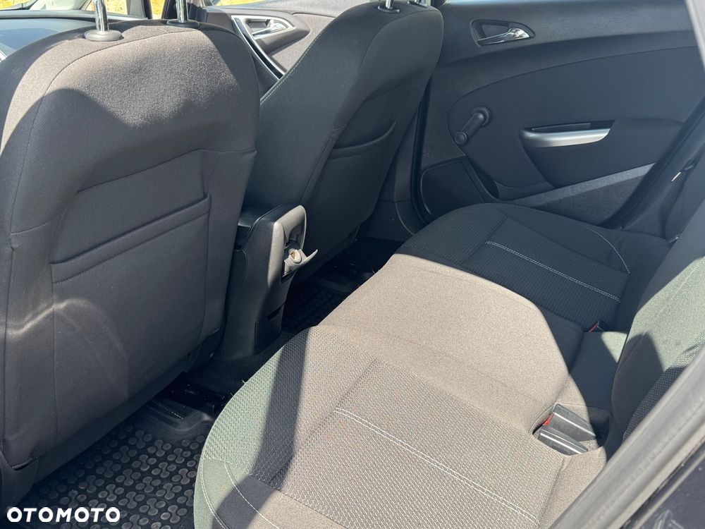 Opel Astra 1.4 Turbo - 15