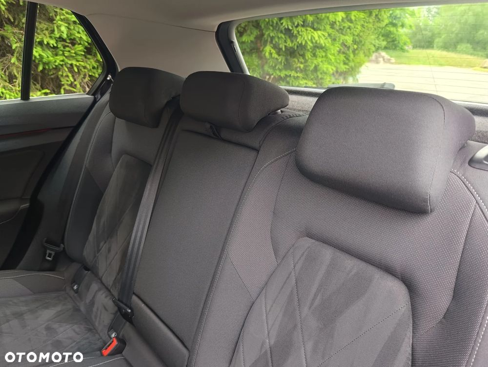 Volkswagen Golf 2.0 TDI SCR Life - 15