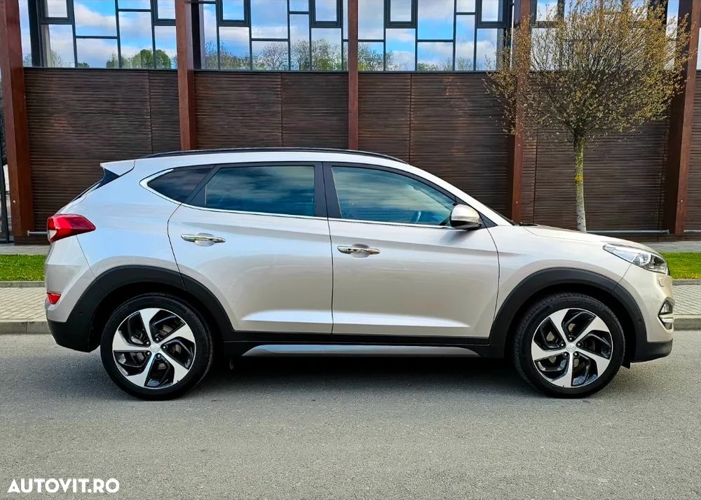 Hyundai Tucson 2.0 CRDI 4WD Automatik Advantage - 4