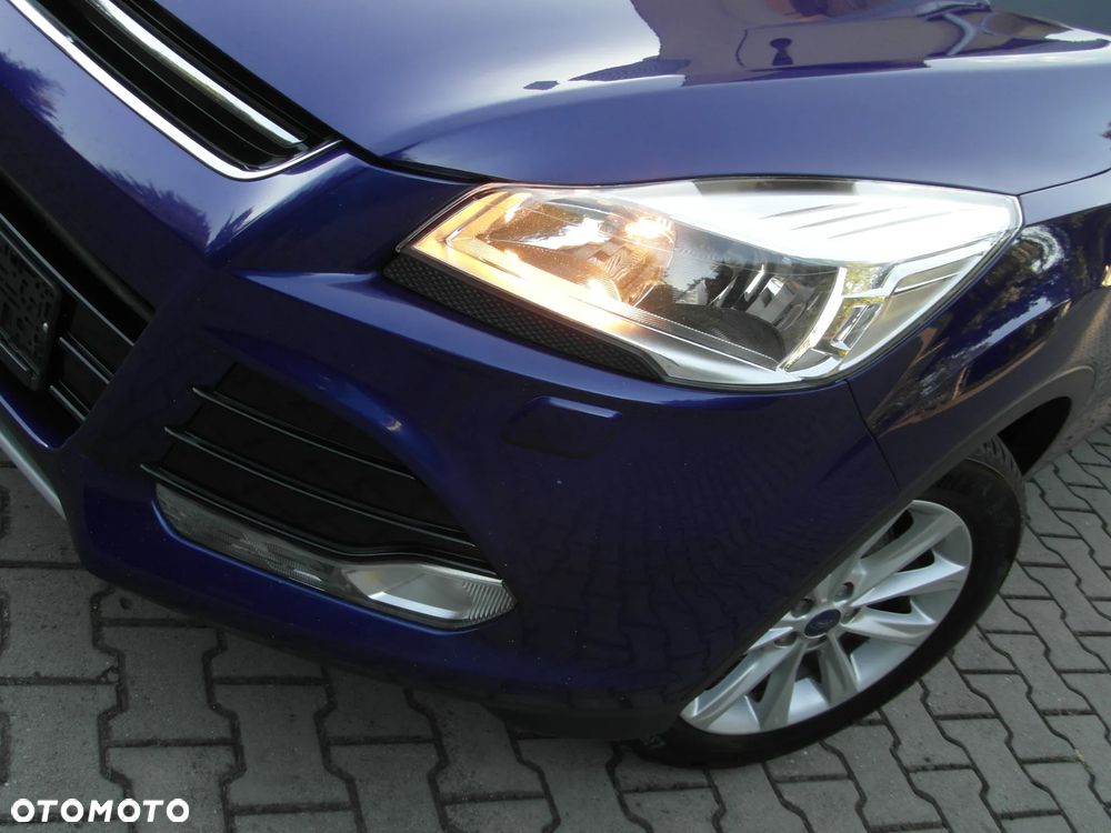 Ford Kuga 2.0 TDCi 2x4 Titanium - 2