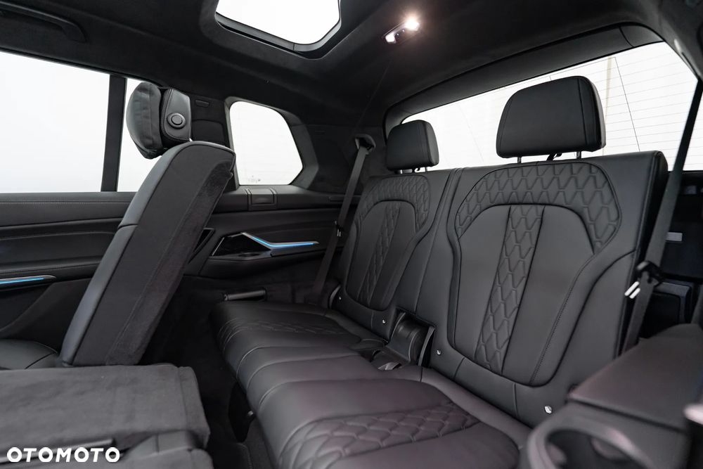 BMW X7 - 22