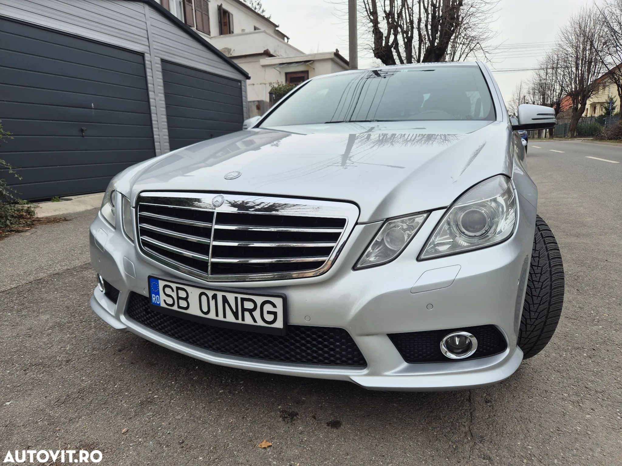 Mercedes-Benz E 350 Avantgarde Sport Edition AMG - 1