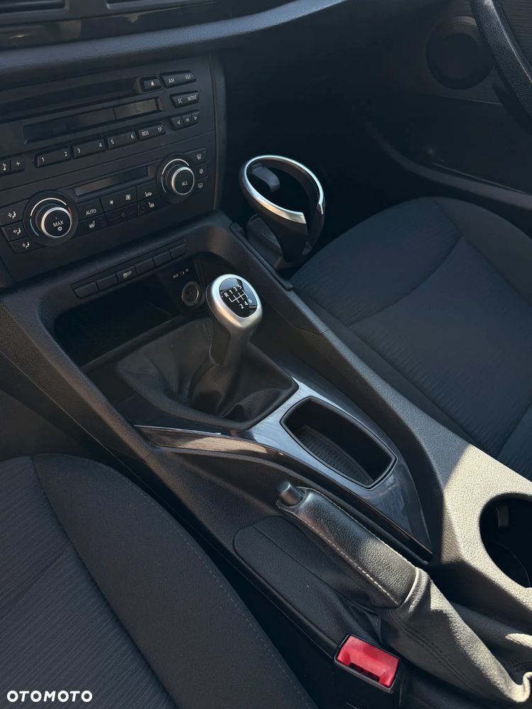 BMW X1 sDrive18i - 10