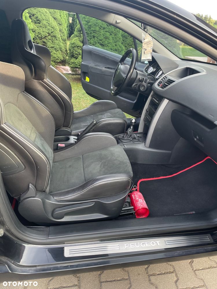 Peugeot 207 RC - 6