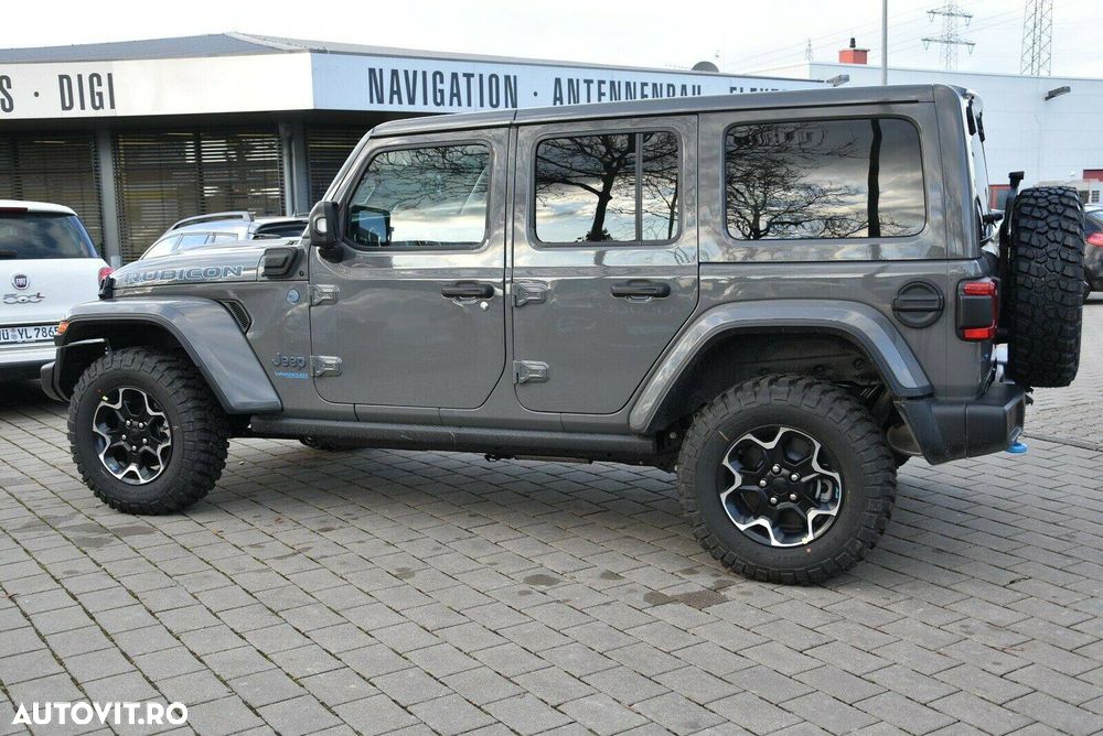 Jeep Wrangler - 4