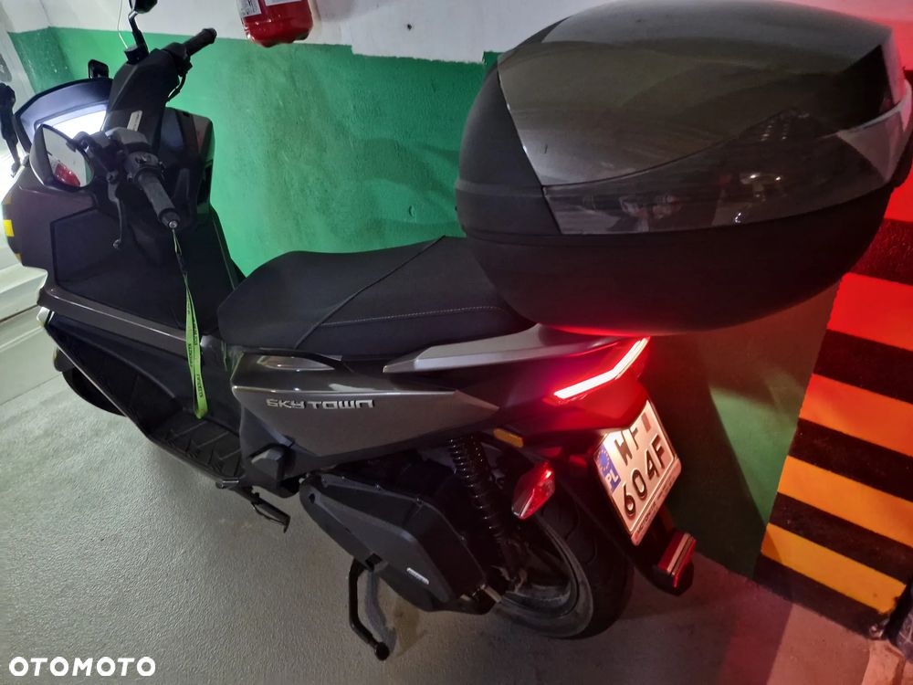 Kymco Skytown - 3