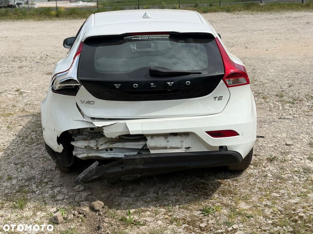 Volvo V40 T2 Geartronic RDesign - 6