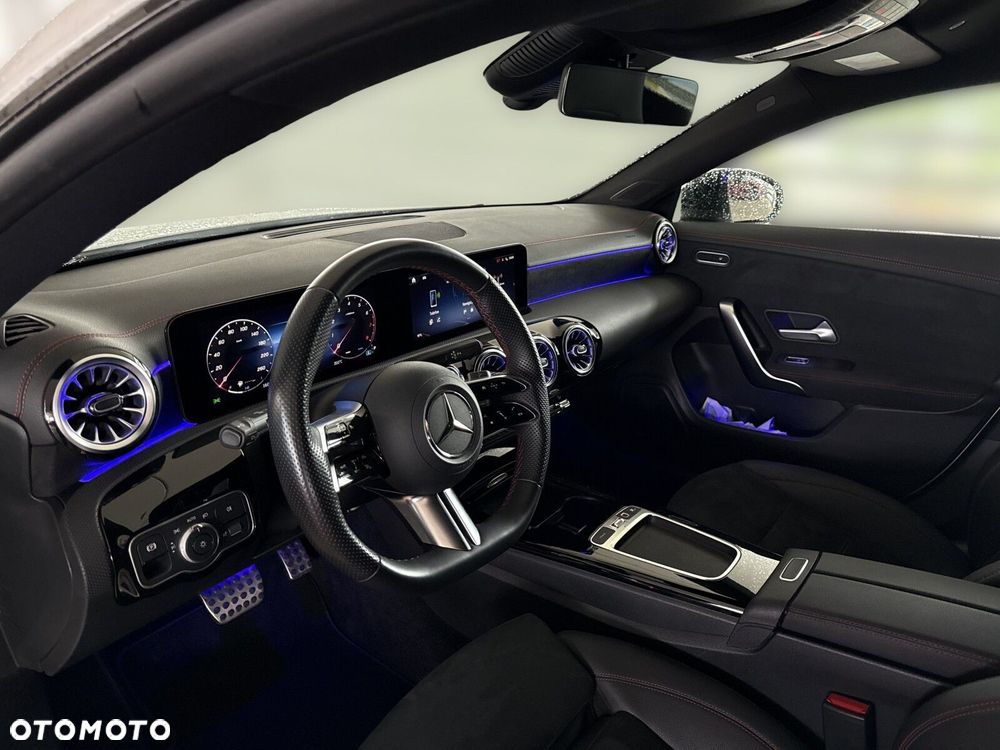 Mercedes-Benz CLA - 14