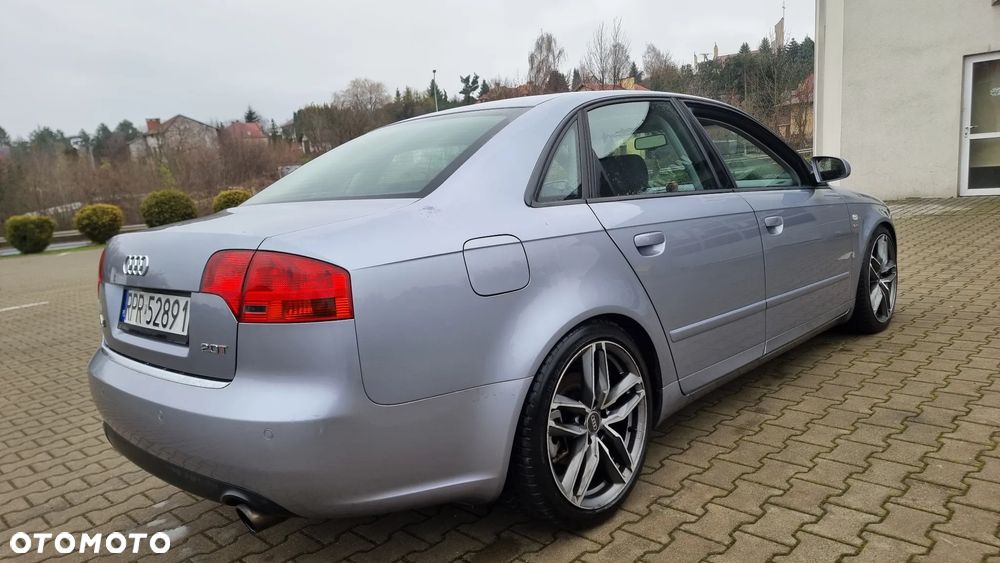 Audi A4 Limousine 2.0 T FSI - 3