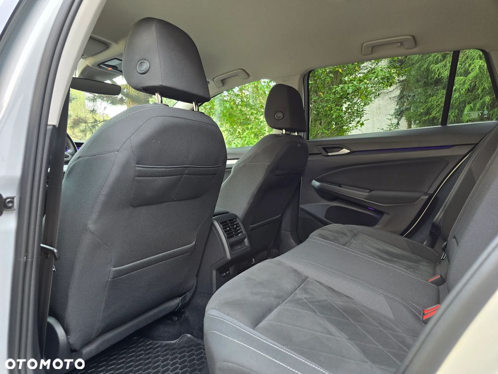 Volkswagen Golf - 30