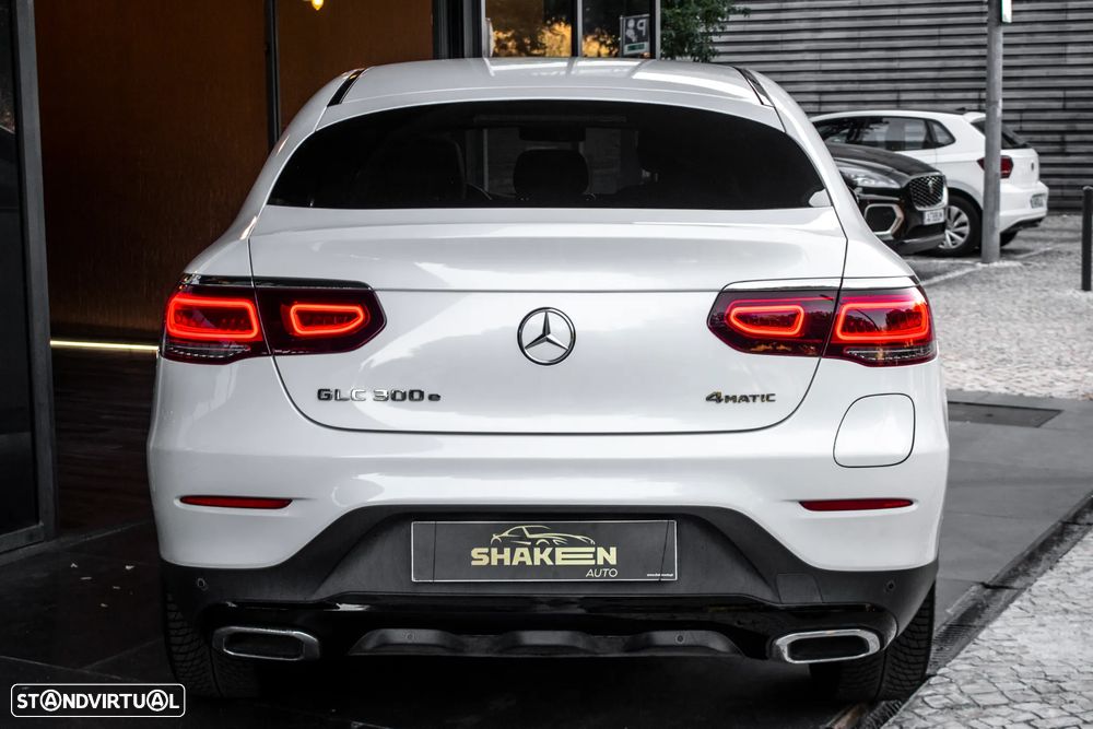 Mercedes-Benz GLC 300 e Coupé 4Matic - 12