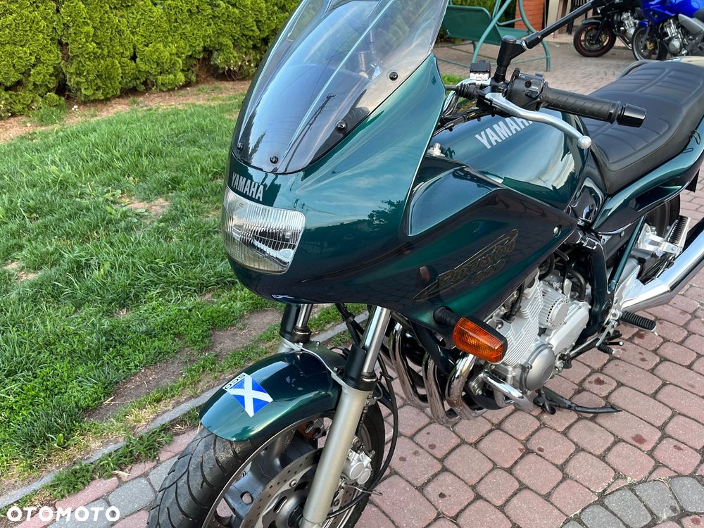 Yamaha XJ - 30