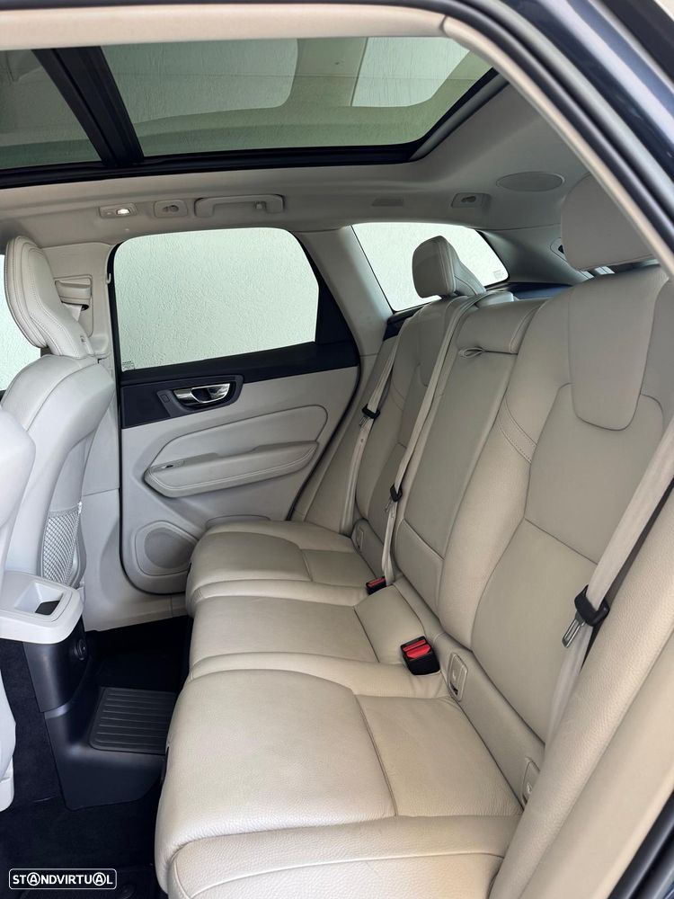 Volvo XC 60 2.0 T6 PHEV Inscription AWD - 15