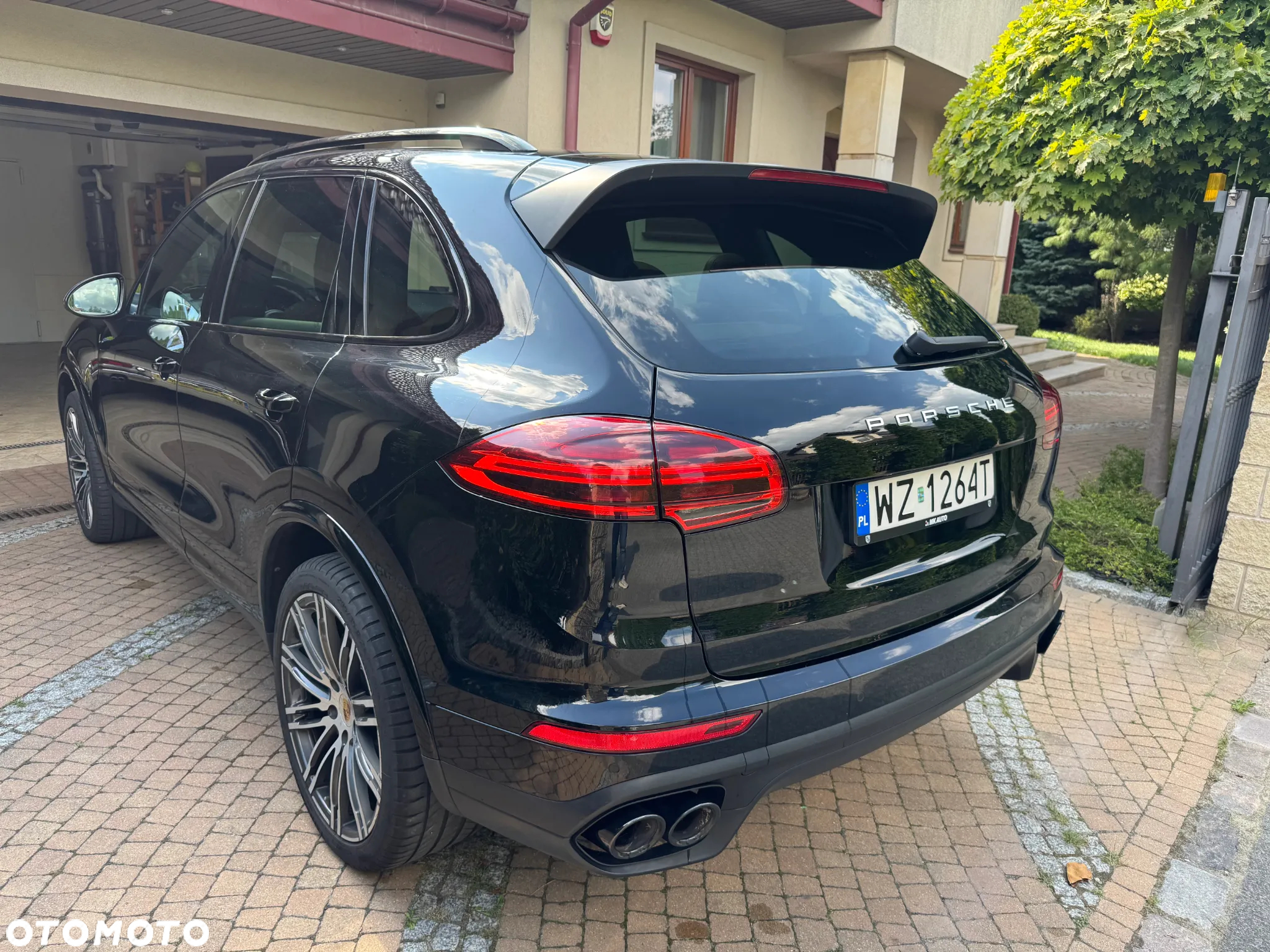 Porsche Cayenne Diesel Platinum Edition - 4