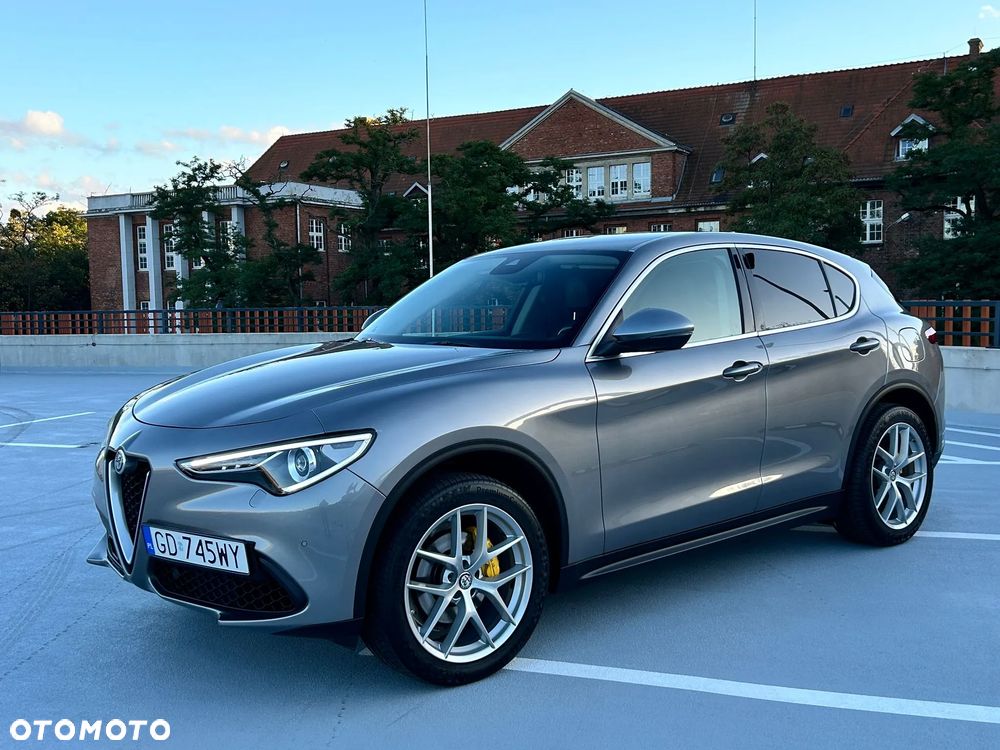 Alfa Romeo Stelvio 2.0 Turbo First Edition Q4 - 12