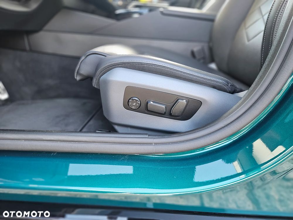 BMW Seria 5 550e xDrive PHEV M Sport - 31