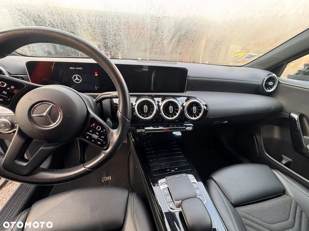 Mercedes-Benz Klasa A 180 d Edition 1 7G-DCT - 32