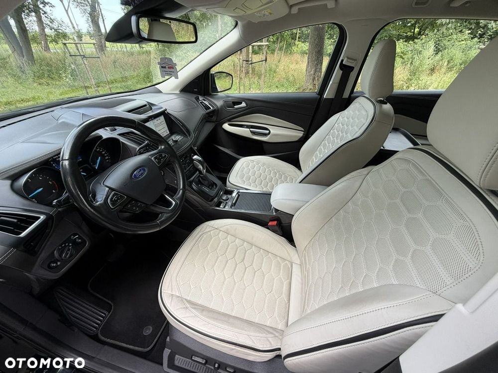 Ford Kuga - 20