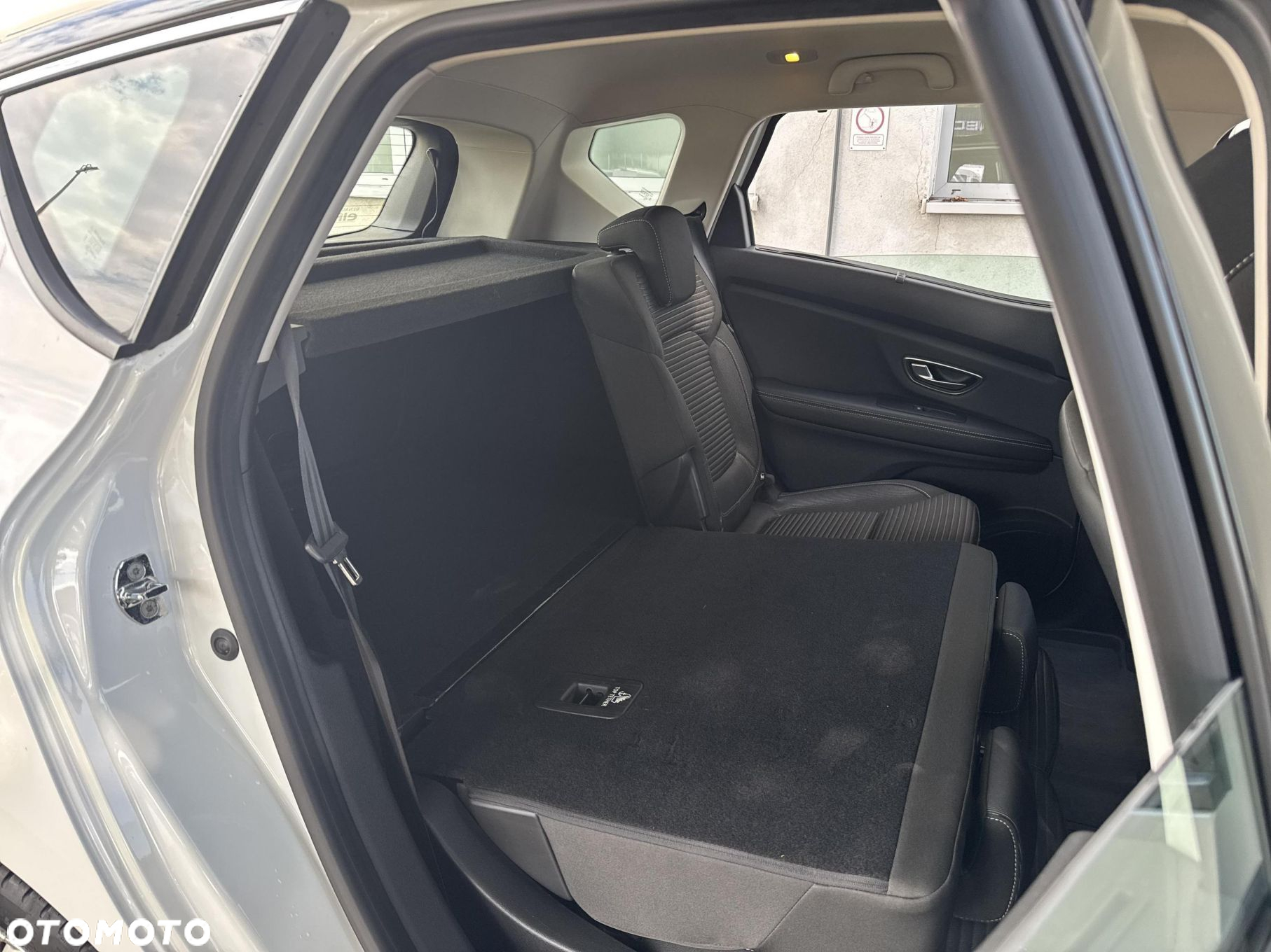 Renault Scenic 1.2 TCe Energy Intens - 19