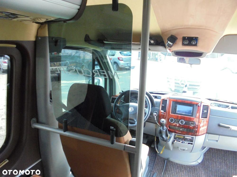 Volkswagen CRAFTER - 17