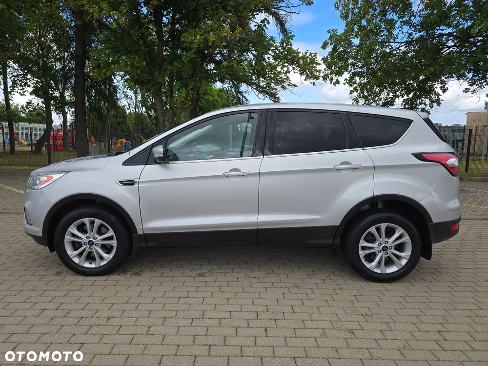 Ford Kuga 2.0 TDCi 4x2 Titanium - 2