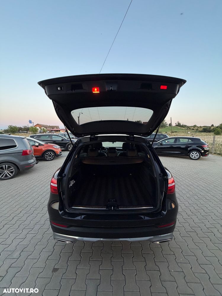 Mercedes-Benz GLC 250 4MATIC 9G-TRONIC - 23