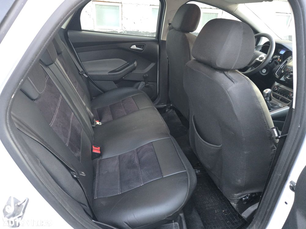 Ford Focus 1.0 EcoBoost Sport - 11