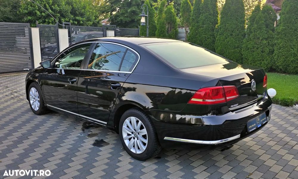 Volkswagen Passat - 10