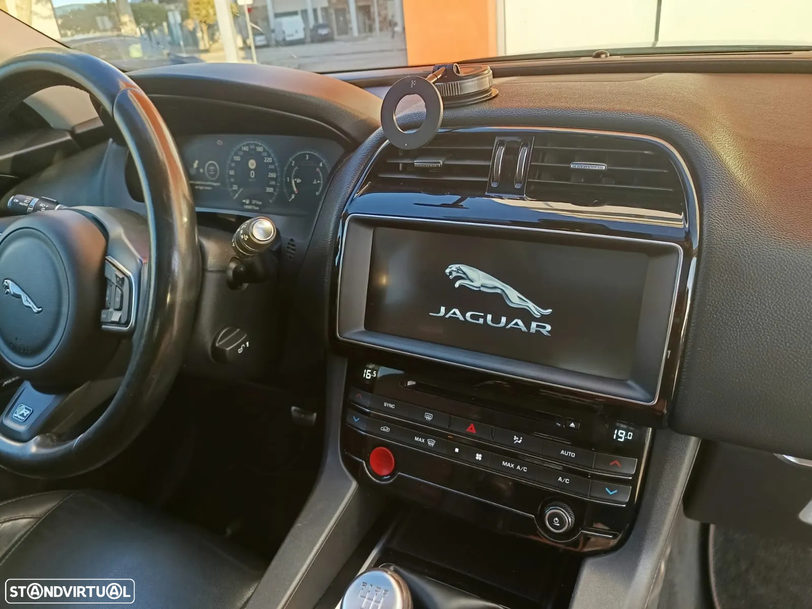 Jaguar F-Pace 2.0 i4D R-Sport - 10