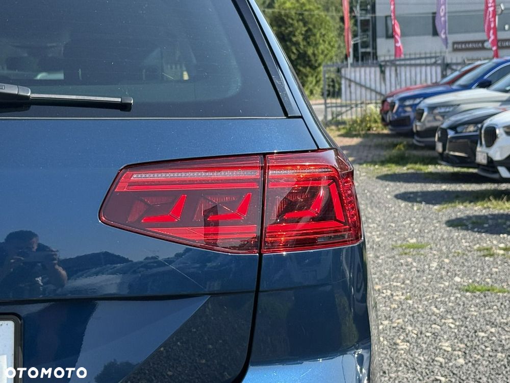 Volkswagen Passat 2.0 TDI Elegance DSG - 8