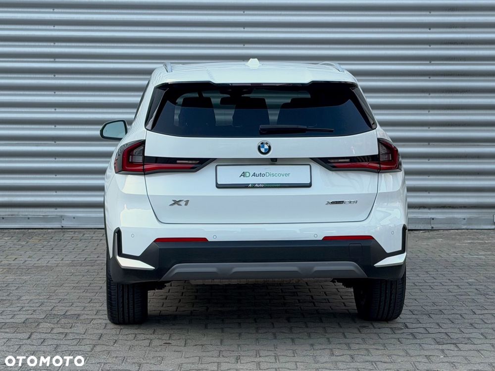 BMW X1 xDrive25i xLine - 4