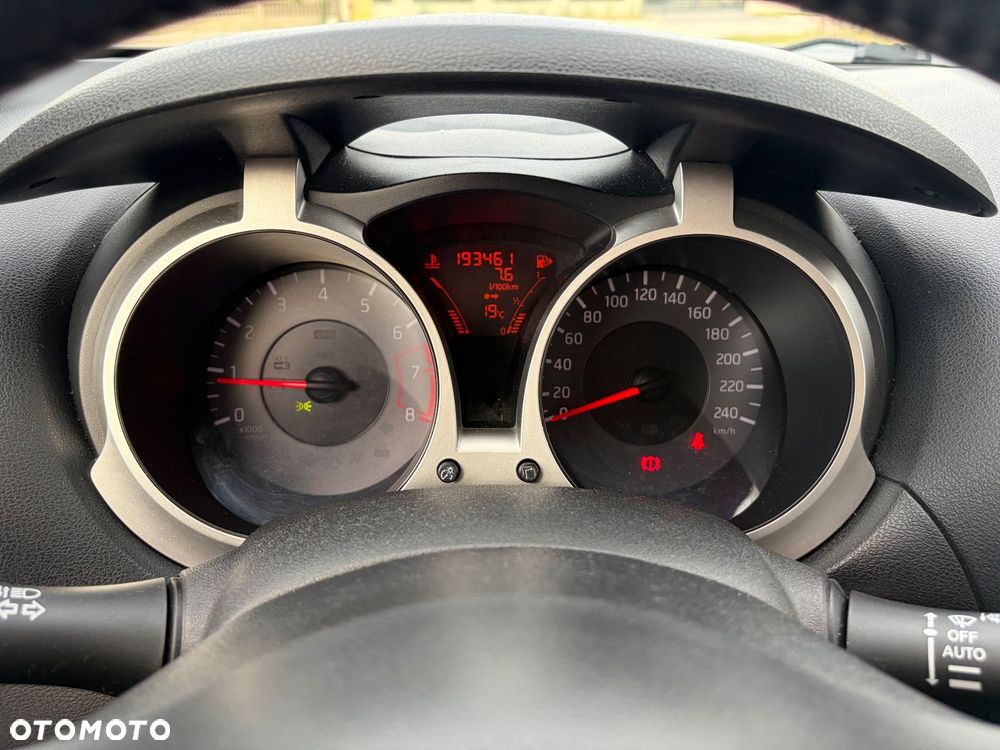 Nissan Juke 1.6 Tekna S&S - 10