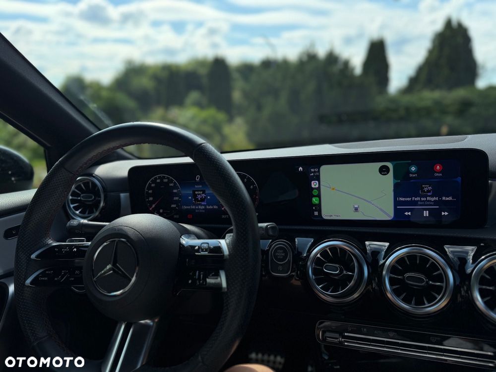 Mercedes-Benz Klasa A 200 AMG Line 7G-DCT - 4