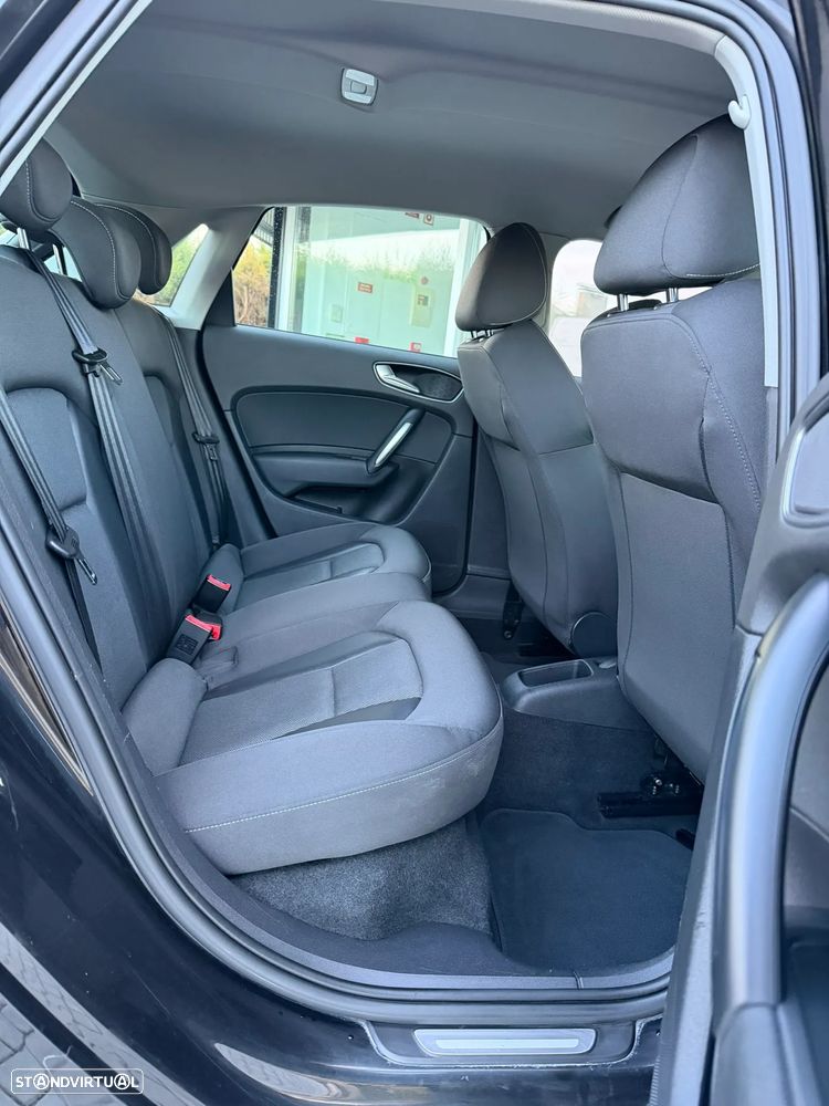 Audi A1 Sportback 1.6 TDI Attraction - 11