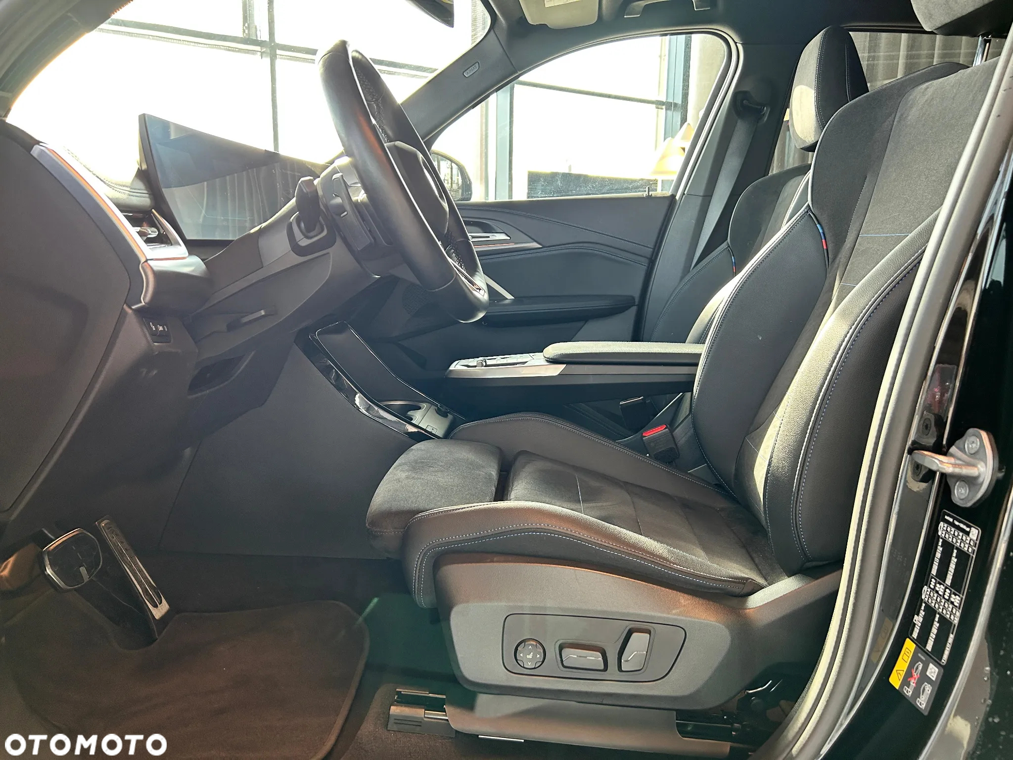BMW iX1 xDrive30 M Sport - 22