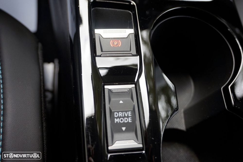 Peugeot 208 1.2 PureTech Allure - 22