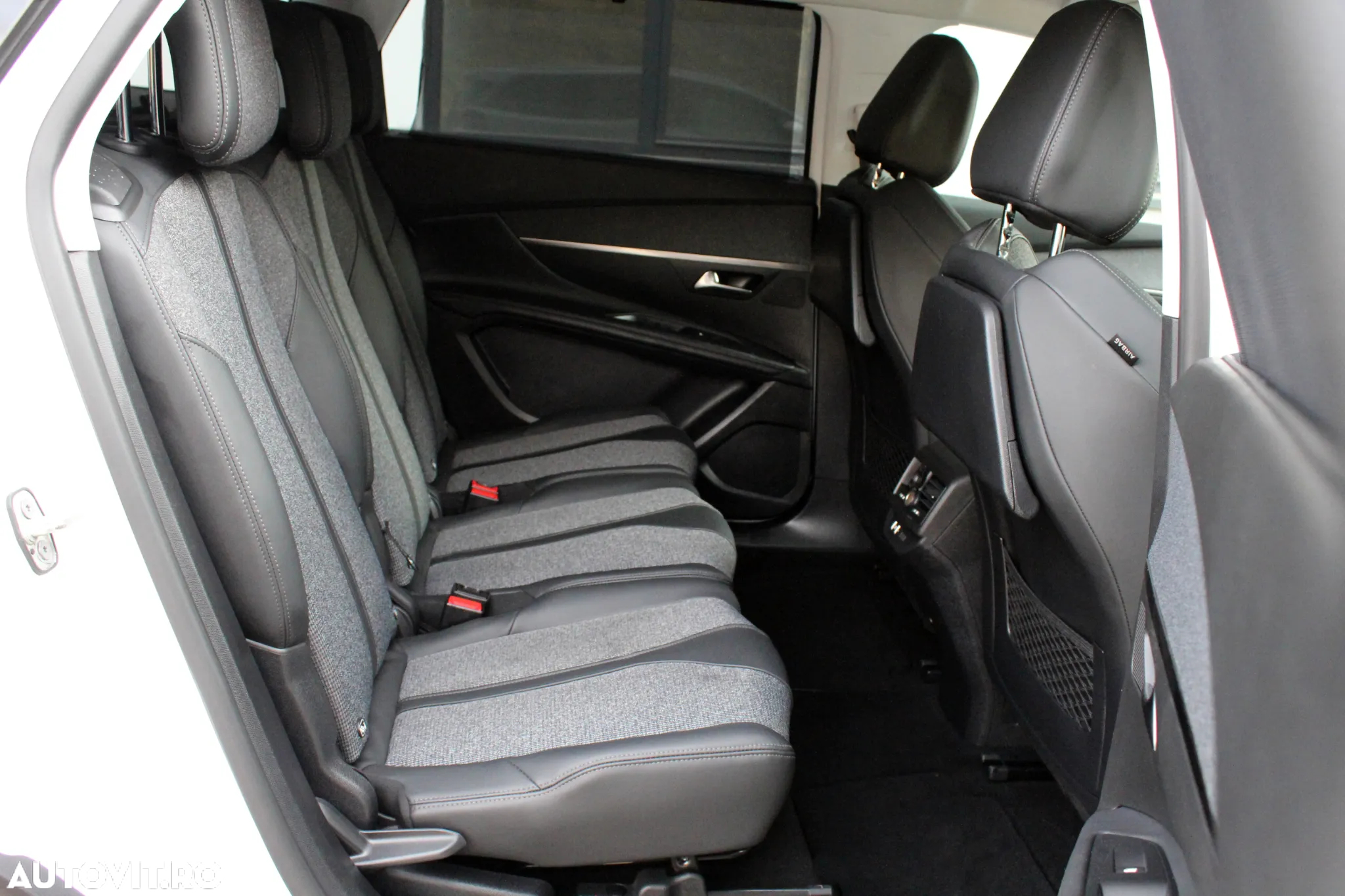 Peugeot 5008 1.5 BlueHDI s&s EAT8 Allure - 8